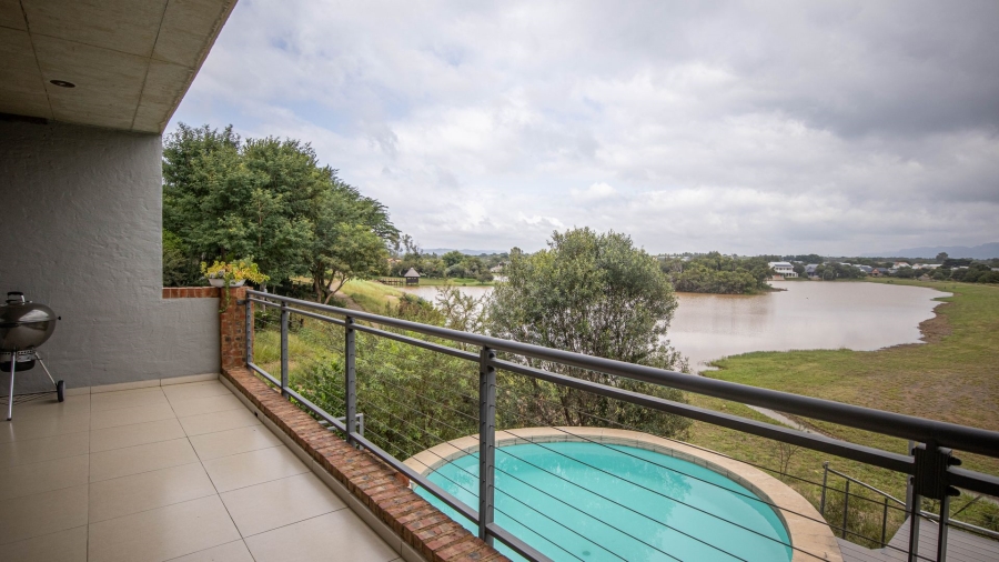 5 Bedroom Property for Sale in The Coves North West